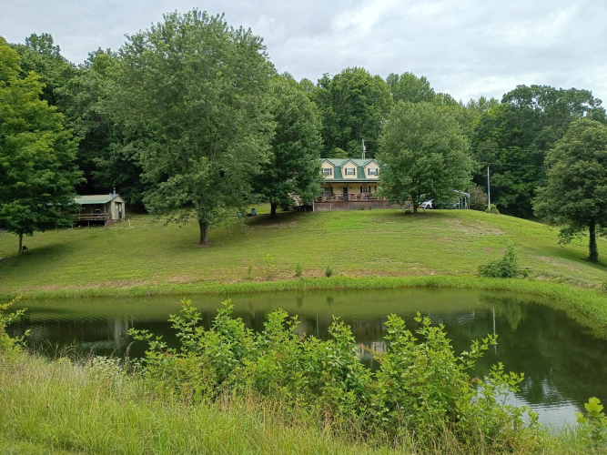 Listing Image 4