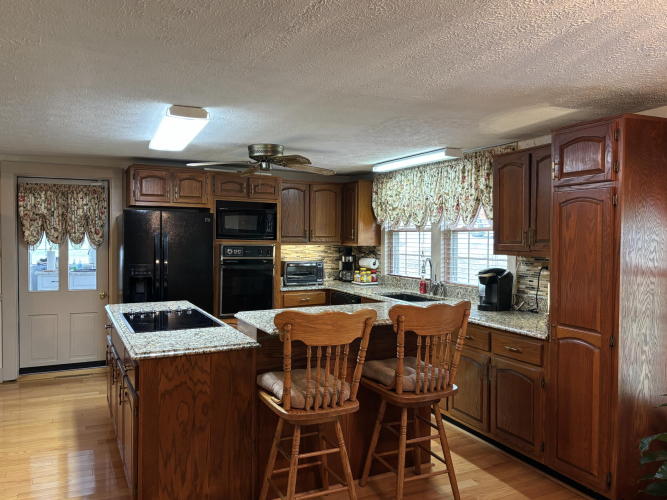 Listing Image 35