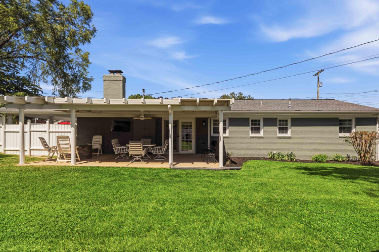 Listing Image 52