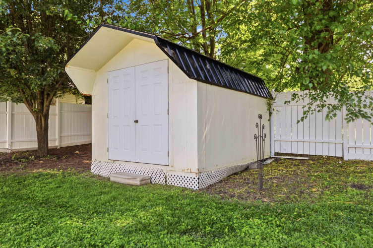 Listing Image 55