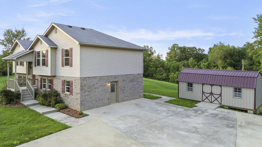 Listing Image 5