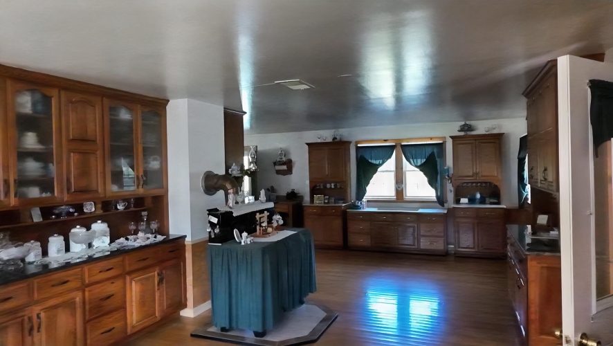 Listing Image 5