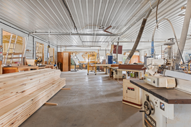 Listing Image 80