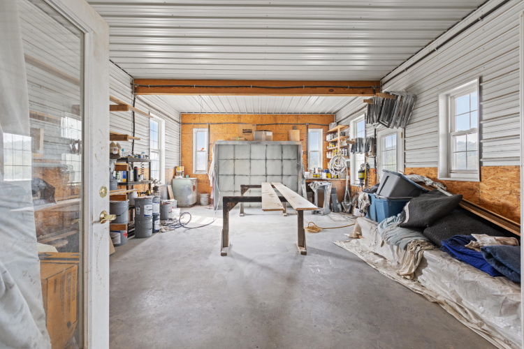 Listing Image 81