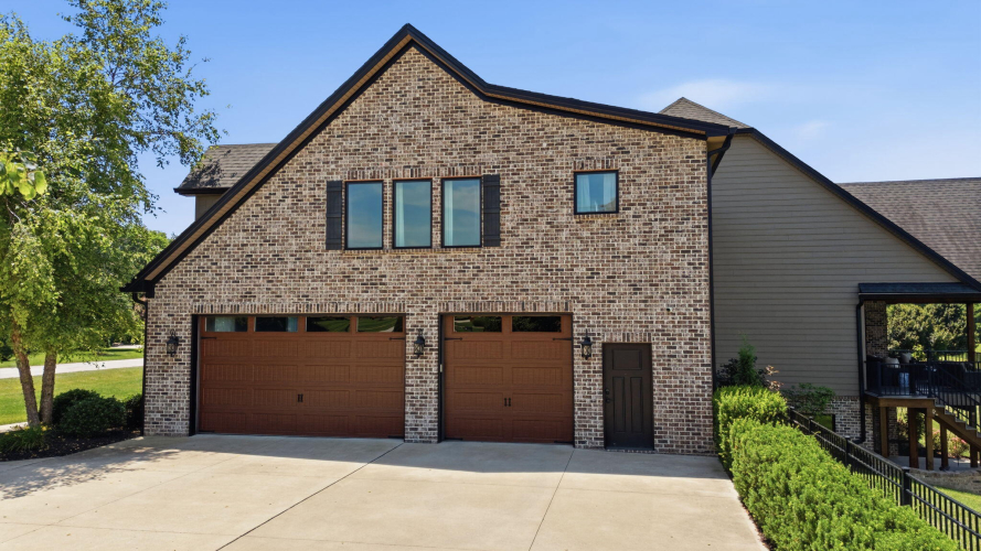 Listing Image 142
