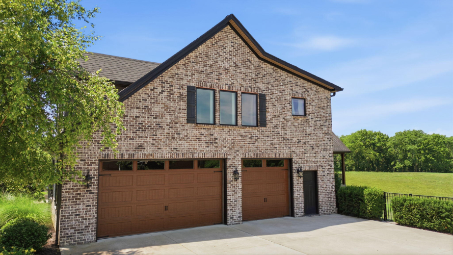 Listing Image 143