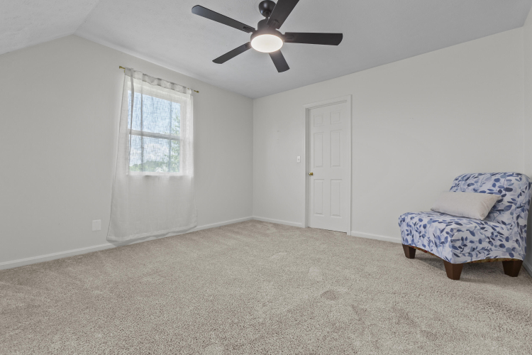 Listing Image 28