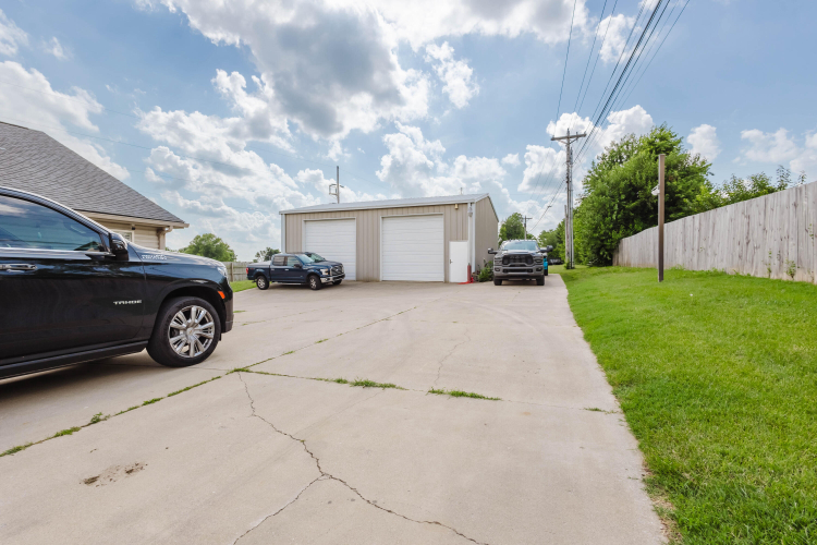 Listing Image 25