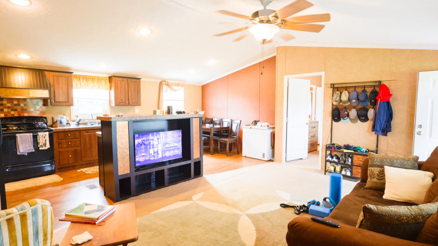 Listing Image 13