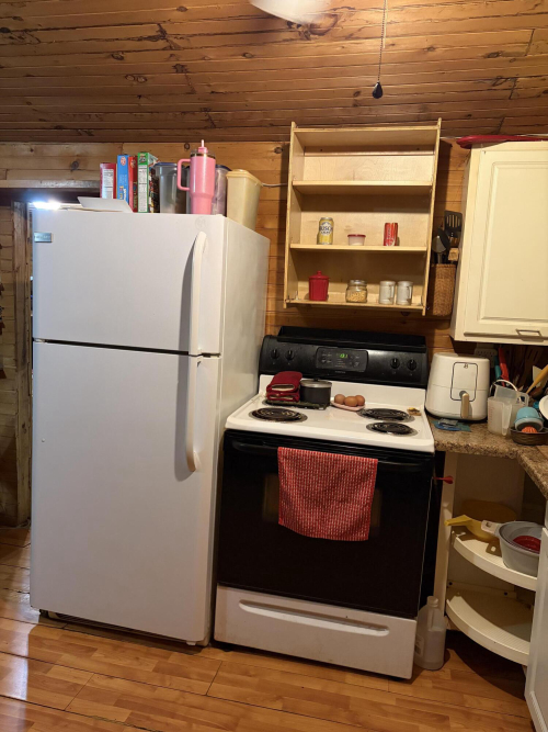 Listing Image 5