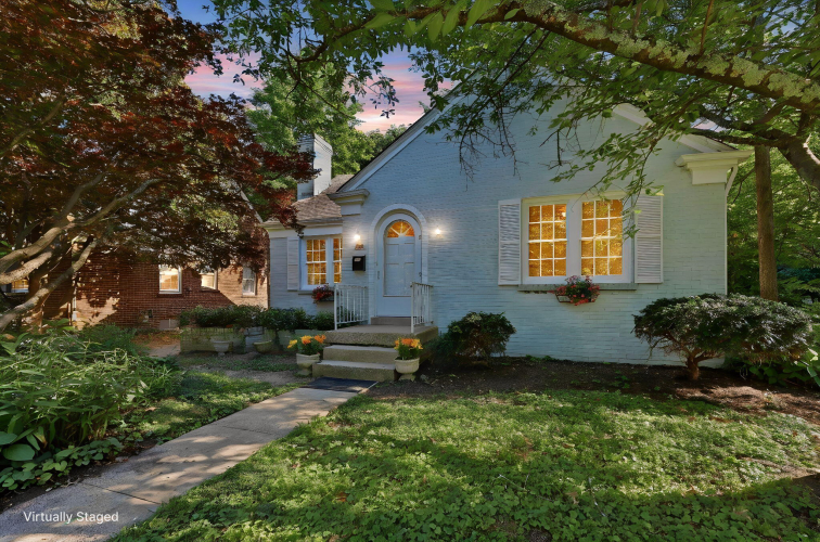 Listing Image 3