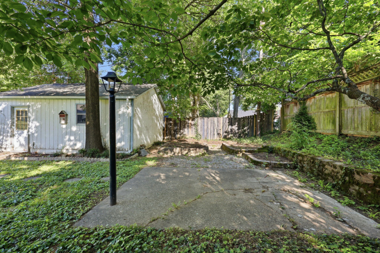 Listing Image 44