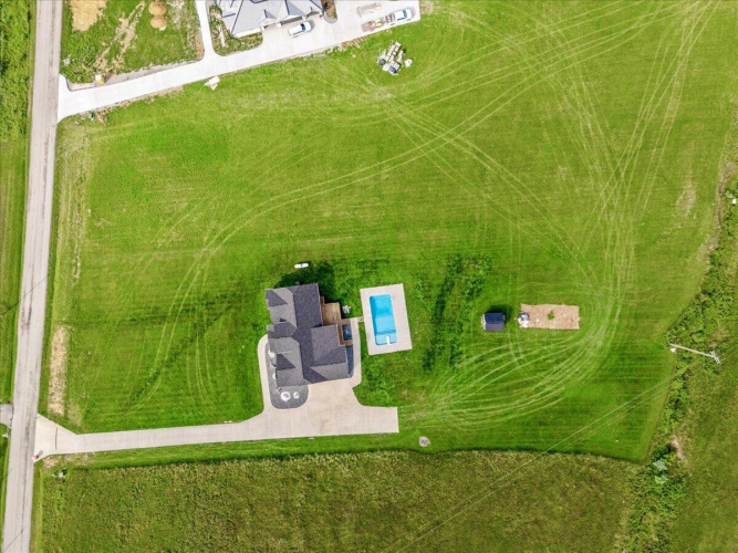 Listing Image 46