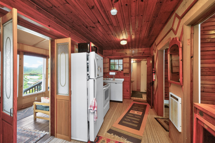 Listing Image 10