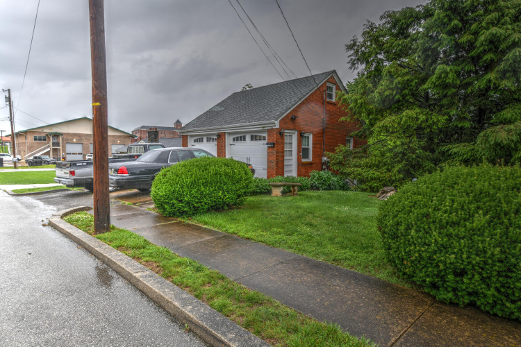 Listing Image 16