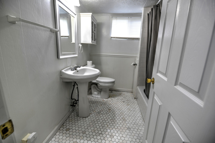 Listing Image 51