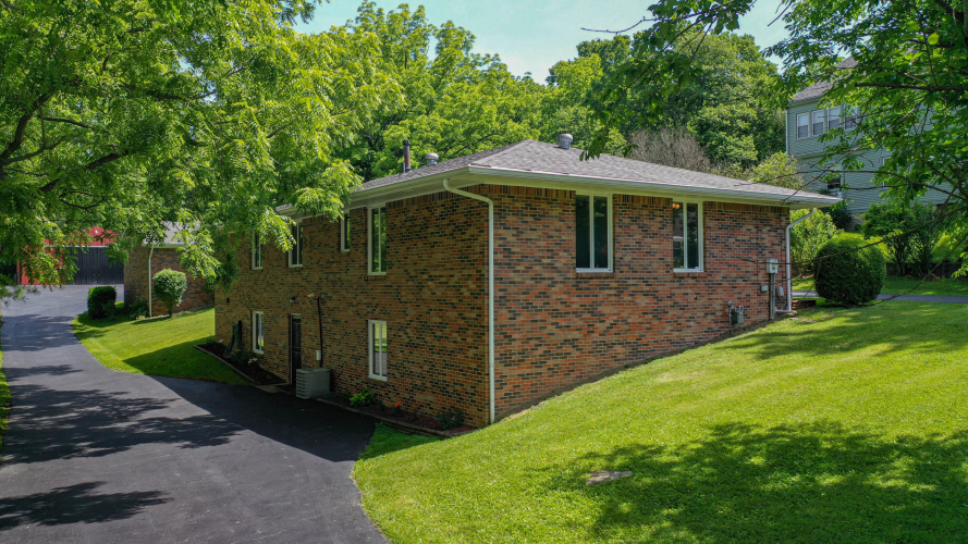 Listing Image 51