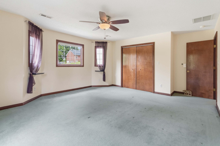 Listing Image 45