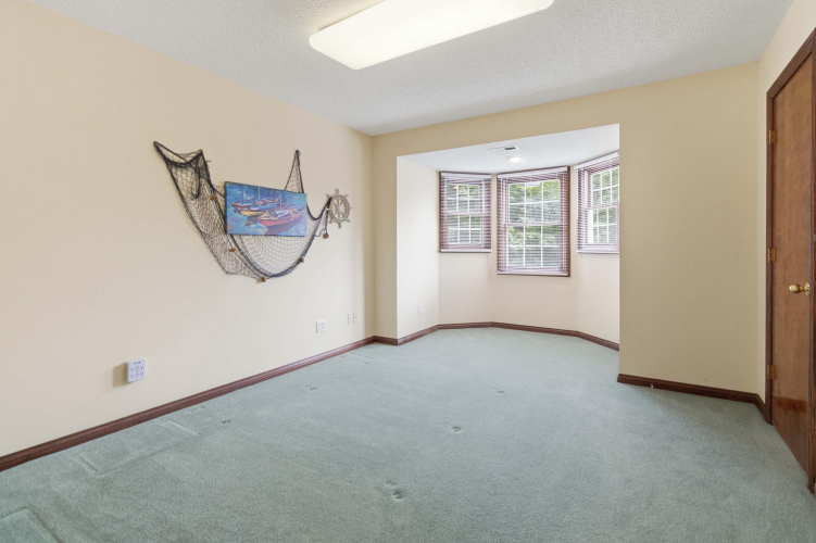Listing Image 48