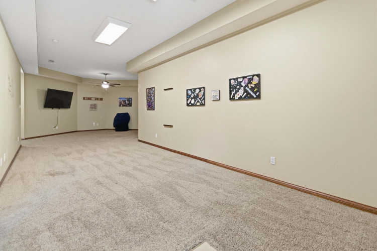 Listing Image 54