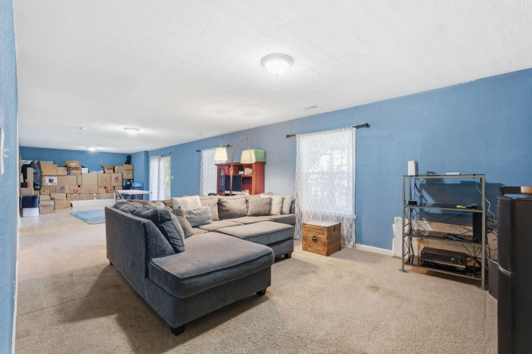 Listing Image 39
