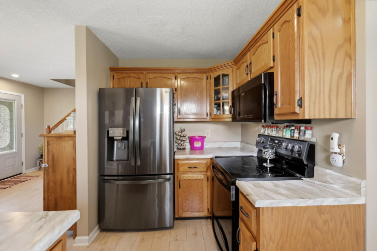 Listing Image 16
