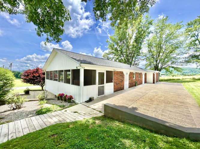 Listing Image 28
