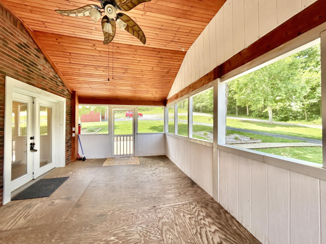 Listing Image 51
