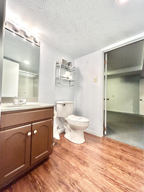 Listing Image 76