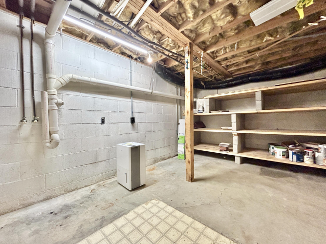 Listing Image 80
