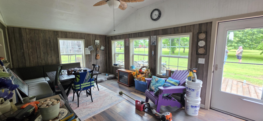 Listing Image 10