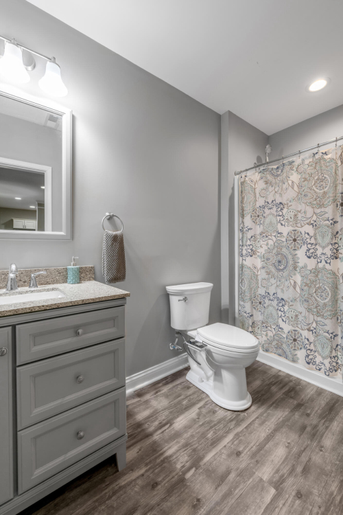Listing Image 43