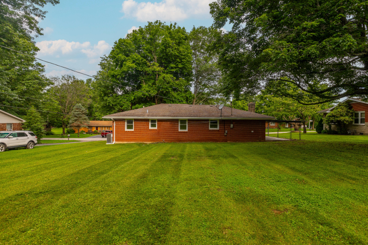 Listing Image 36