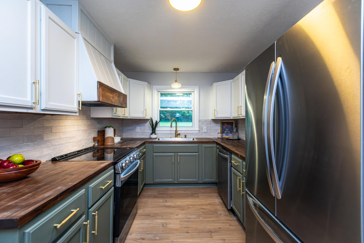 Listing Image 10