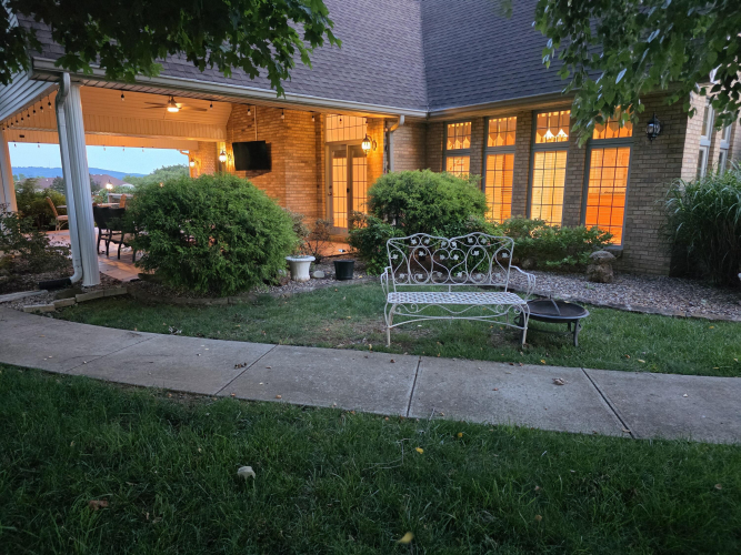 Listing Image 2