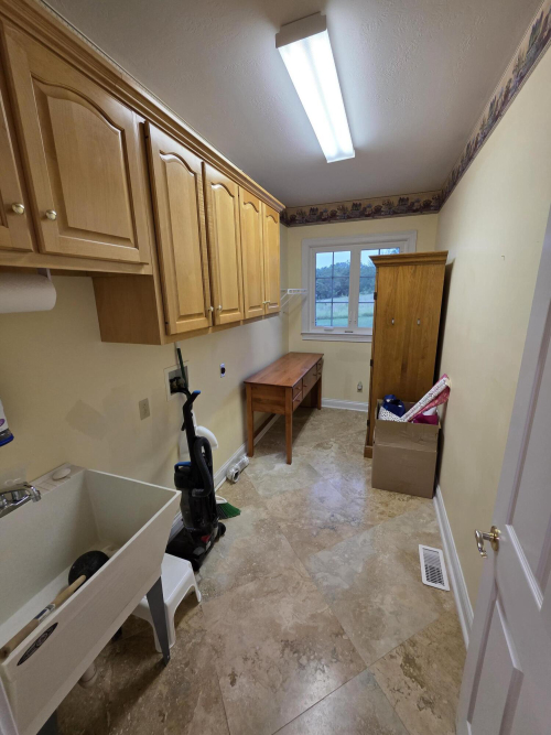 Listing Image 27