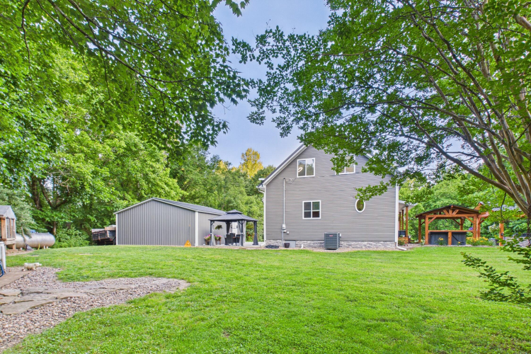 Listing Image 75