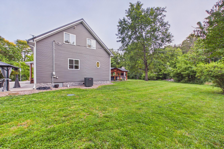 Listing Image 76