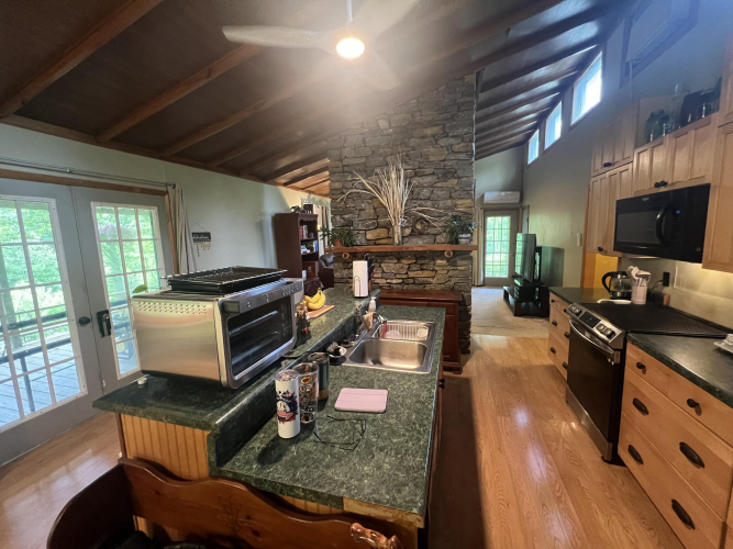 Listing Image 17
