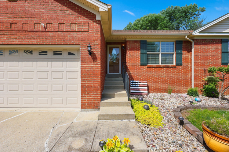 Listing Image 37