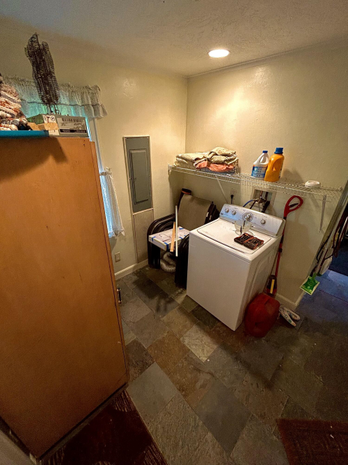 Listing Image 89
