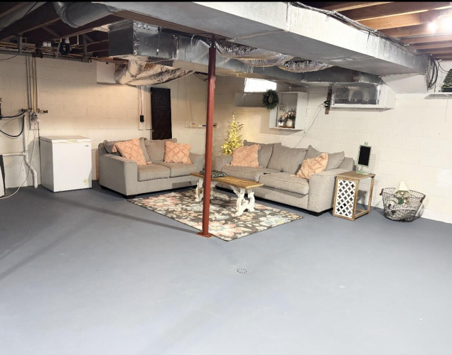 Listing Image 25