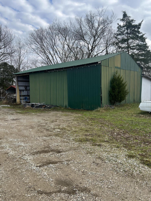 Listing Image 4