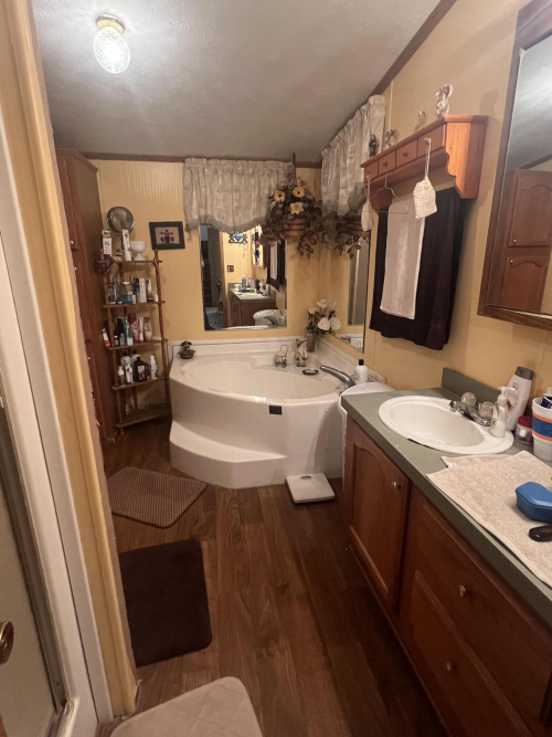 Listing Image 57