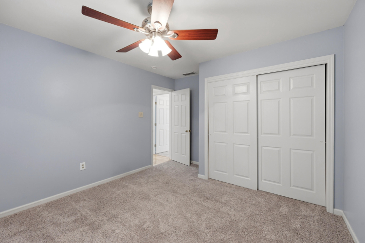 Listing Image 28