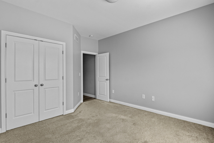 Listing Image 24