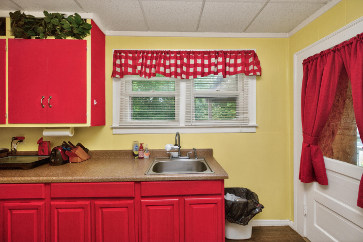 Listing Image 11