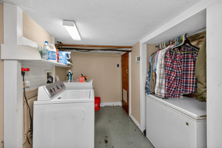 Listing Image 17