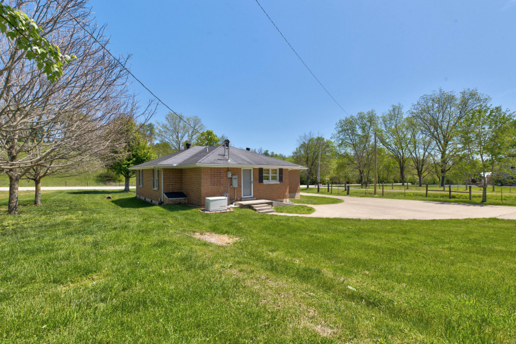 Listing Image 28