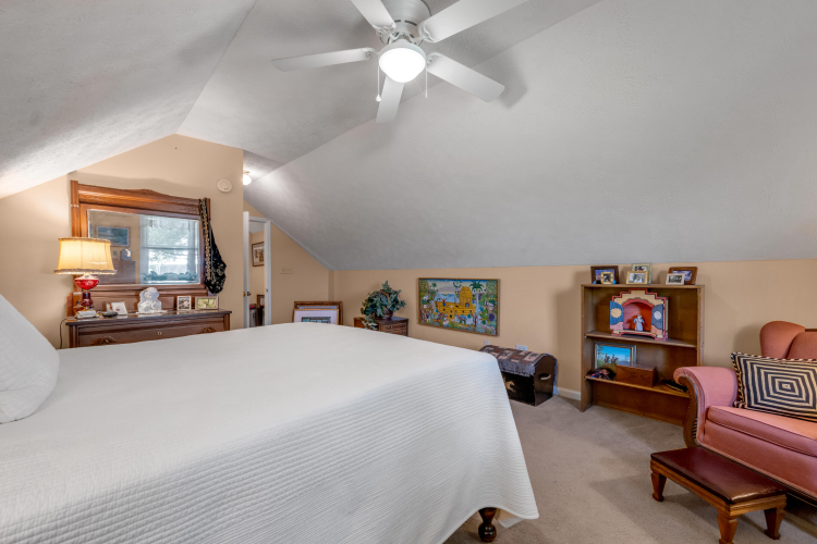 Listing Image 56